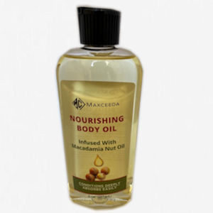 NOURISHING BODY OIL INFUSED WITH MACADAMIA NUT OIL